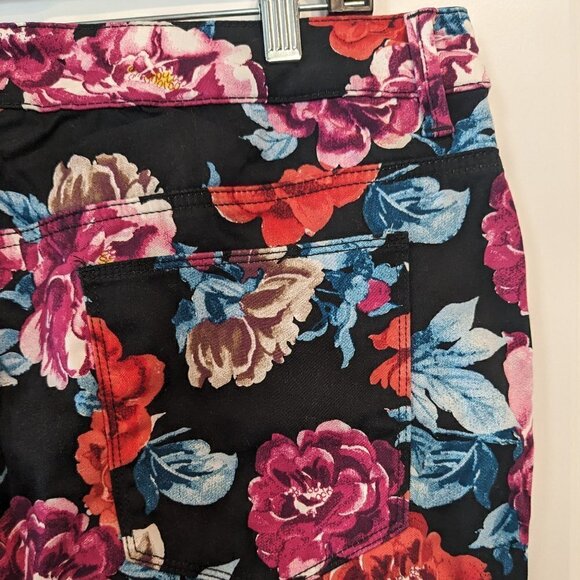 Chico's Jeggings Black Floral Stretch Button Pants Chicos Size 3R Womens 16R - Picture 13 of 16